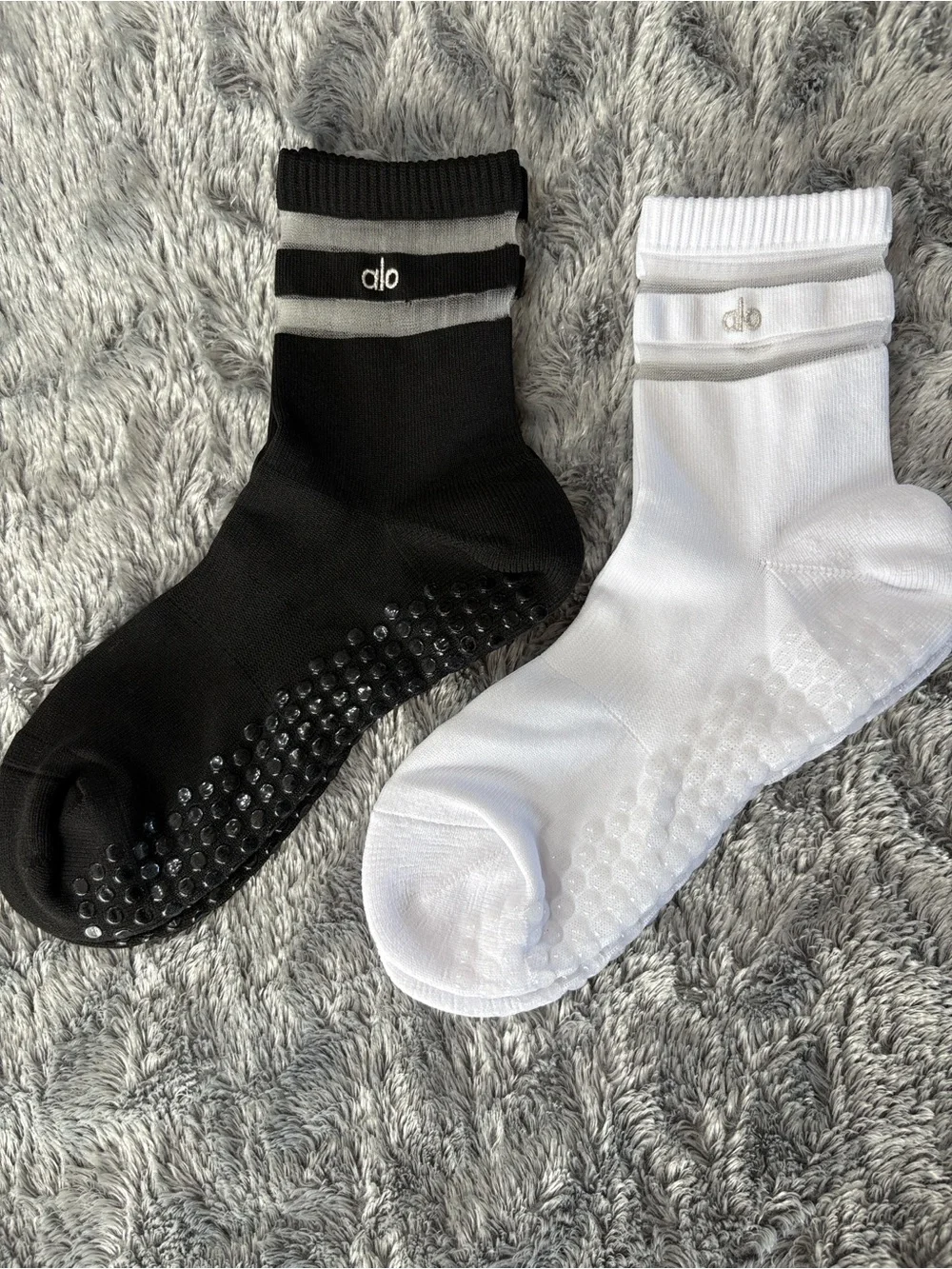 Alo Gripper Socks